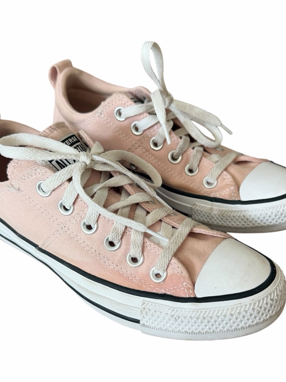 Converse Low Top Canvas Sneakers - Light Pink